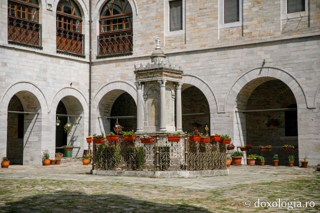 Monumentul celor 26 de Mucenici de la Zografu