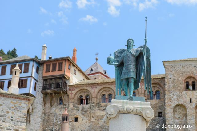 Mănăstirea Dohiariu din Muntele Athos – marea ctitorie a domnitorului Alexandru Lăpușneanu / Foto: Pr. Silviu Cluci Mănăstirea Dohiariu din Muntele Athos