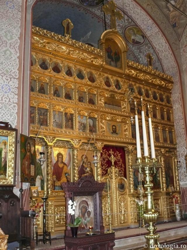 Mănăstirea Celic Dere - unul dintre cele mai importante centre de spiritualitate dintre Dunăre și Marea Neagră (galerie FOTO) Mănăstirea Celic Dere - unul dintre cele mai importante centre de spiritualitate dintre Dunăre și Marea Neagră (galerie FOTO)