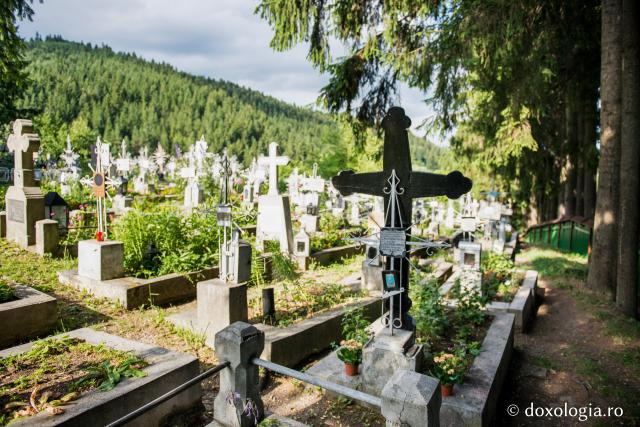 cruce cimitir