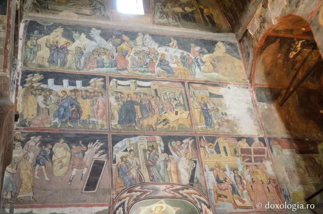 Cea mai veche ctitorie voievodală din Țara Românească – Biserica Domnească din Curtea de Argeș / Foto: Ioana Zlotea Biserica Domnească din Curtea de Argeș