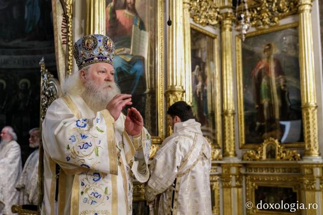 (Foto) Sfânta Liturghie arhierească săvârșită de Preasfințitul Calinic Botoşăneanul, Episcop-vicar al Arhiepiscopiei Iaşilor – 2019 (Foto) Sfânta Liturghie arhierească săvârșită de Preasfințitul Calinic Botoşăneanul, Episcop-vicar al Arhiepiscopiei Iaşilor – 2019