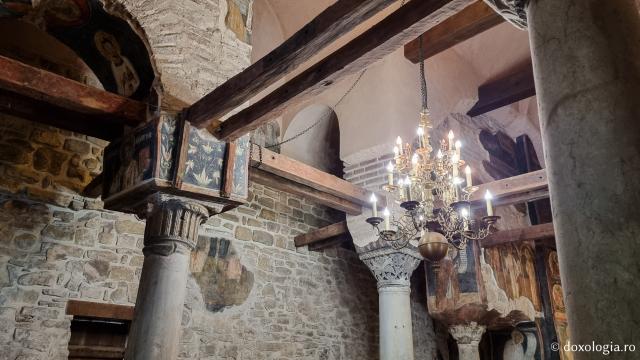 Locul unde moaștele Cuvioasei Parascheva au stat timp de 155 de ani – Biserica „Sfinții Apostoli Petru și Pavel” din Veliko Târnovo / Foto: Bogdan Zamfirescu Biserica „Sfinții Apostoli Petru și Pavel” din Veliko Târnovo