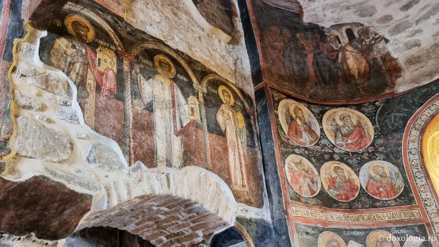 Locul unde moaștele Cuvioasei Parascheva au stat timp de 155 de ani – Biserica „Sfinții Apostoli Petru și Pavel” din Veliko Târnovo / Foto: Bogdan Zamfirescu Biserica „Sfinții Apostoli Petru și Pavel” din Veliko Târnovo