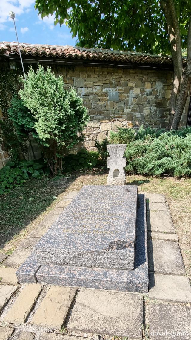 Locul unde moaștele Cuvioasei Parascheva au stat timp de 155 de ani – Biserica „Sfinții Apostoli Petru și Pavel” din Veliko Târnovo / Foto: Bogdan Zamfirescu Biserica „Sfinții Apostoli Petru și Pavel” din Veliko Târnovo