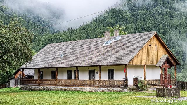 Corp de chilii la Mănăstirea Tarcău