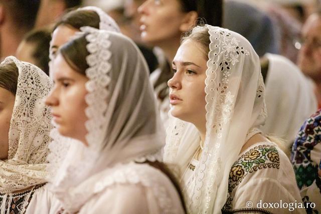 (Foto) Sfânta Liturghie la Catedrala Mitropolitană în încheierea celei de-a patra ediții a Întâlnirii Tinerilor Ortodocși din Moldova