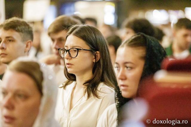 (Foto) Sfânta Liturghie la Catedrala Mitropolitană în încheierea celei de-a patra ediții a Întâlnirii Tinerilor Ortodocși din Moldova