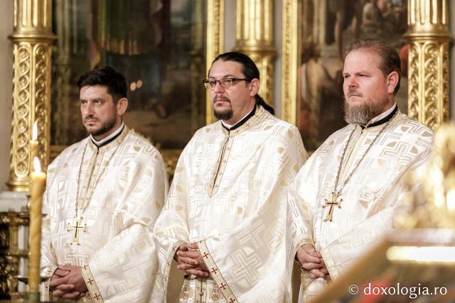 (Foto) Sfânta Liturghie la Catedrala Mitropolitană în încheierea celei de-a patra ediții a Întâlnirii Tinerilor Ortodocși din Moldova