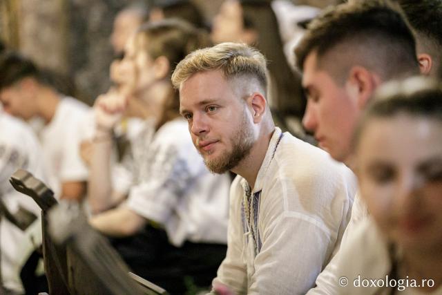(Foto) Sfânta Liturghie la Catedrala Mitropolitană în încheierea celei de-a patra ediții a Întâlnirii Tinerilor Ortodocși din Moldova