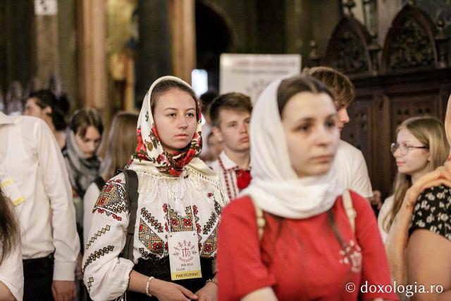 (Foto) Sfânta Liturghie la Catedrala Mitropolitană în încheierea celei de-a patra ediții a Întâlnirii Tinerilor Ortodocși din Moldova