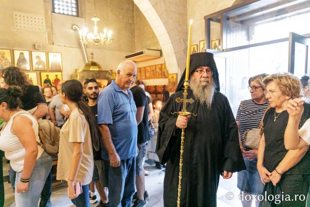 Prăznuirea Sfântului Neofit Zăvorâtul la mănăstirea sa din Cipru
