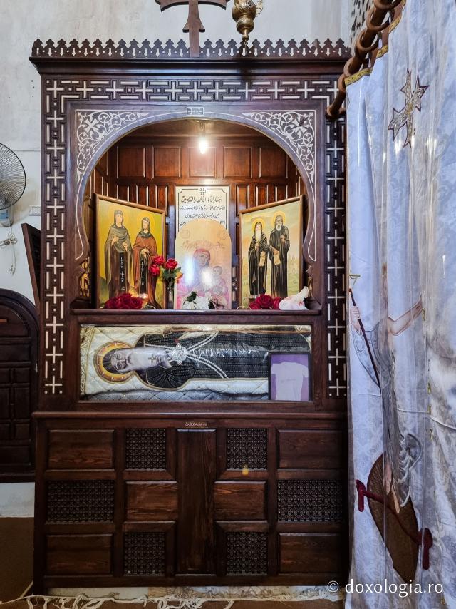 Moaștele Sfântului Cuvios Moise Etiopianul și ale Avvei Isidor, preotul de la Schit