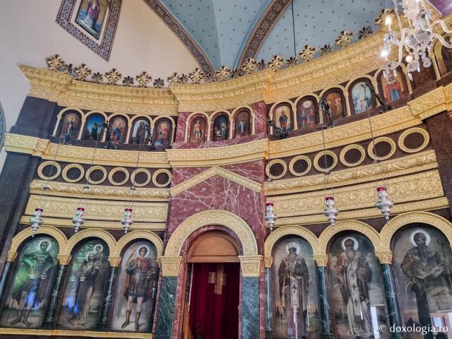 Biserica „Sfântul Mare Mucenic Gheorghe” din Cairo – unul dintre monumentele cele mai reprezentative ale ortodoxiei africane / Foto: Magda Buftea Biserica „Sfântul Mare Mucenic Gheorghe” din Cairo – unul dintre monumentele cele mai reprezentative ale ortodoxiei africane